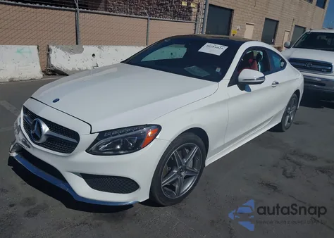 2017 Mercedes-Benz C 300 z USA, uszkodzony, nr VIN WDDWJ4JB4HF536642